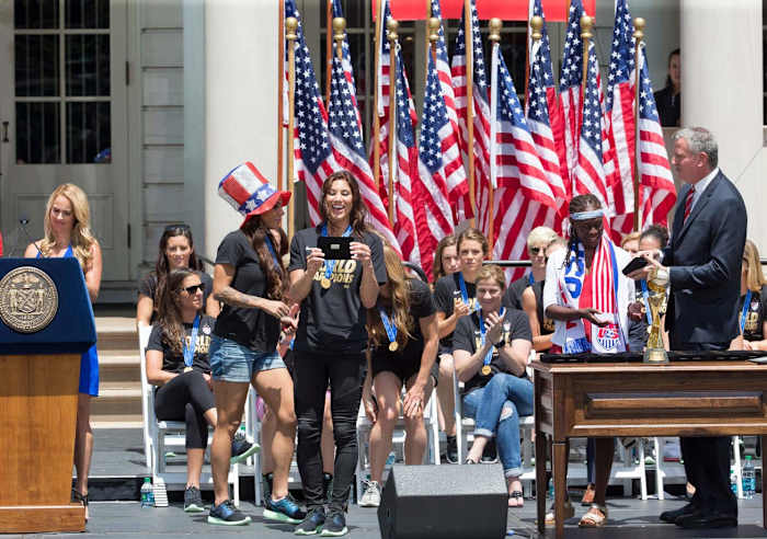 USWNT-parade-NYC-X159775_TK1_020.jpg